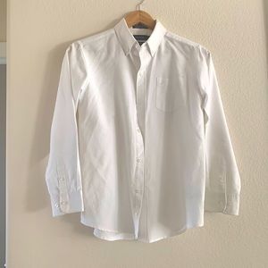 Nautica Oxford dress shirt. Size 14. Excellent condition!